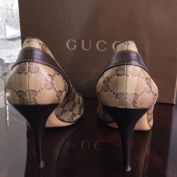 Heels - Picture 6 of 6